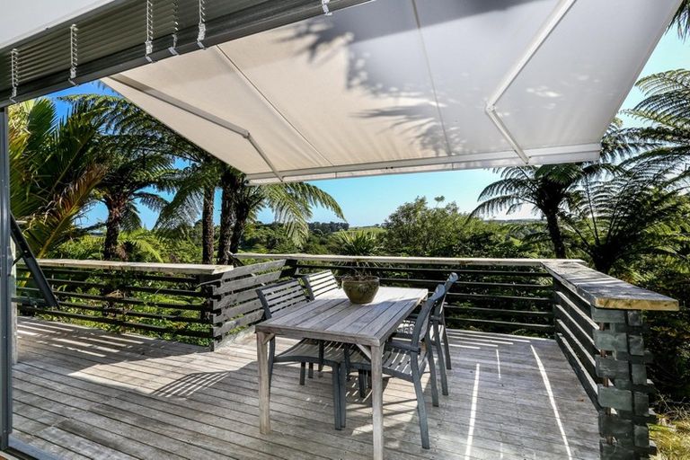 Photo of property in 135 Wairau Road, Kaitake, New Plymouth, 4374