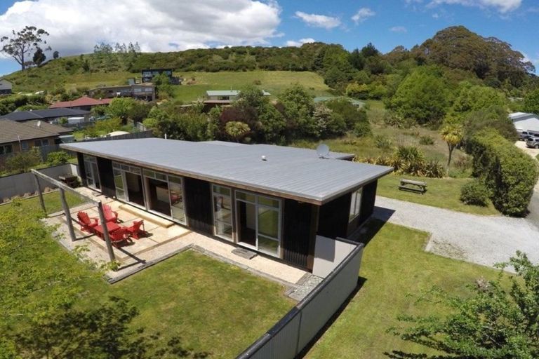 Photo of property in 12 Arapeta Place, Takaka, 7110