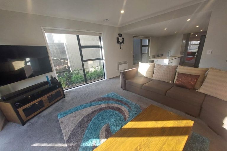 Photo of property in 22 Kauri Amber Road, Westgate, Auckland, 0614