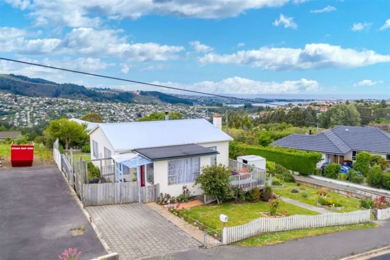 Photo of property in 18 Campbells Road, Pine Hill, Dunedin, 9010