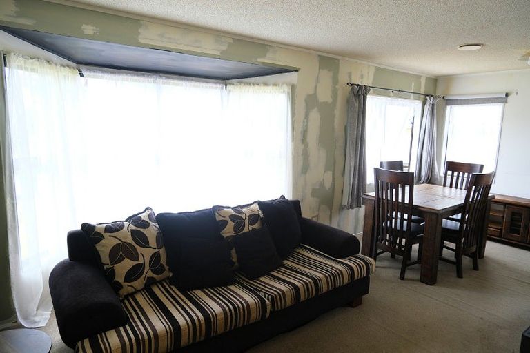 Photo of property in 14 Anna Place, Hilltop, Taupo, 3330