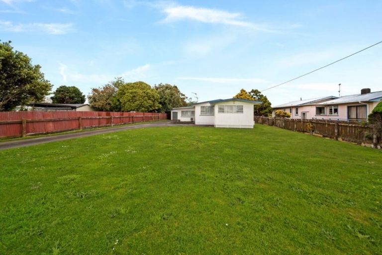 Photo of property in 43 Wynyard Street, Normanby, Hawera, 4614