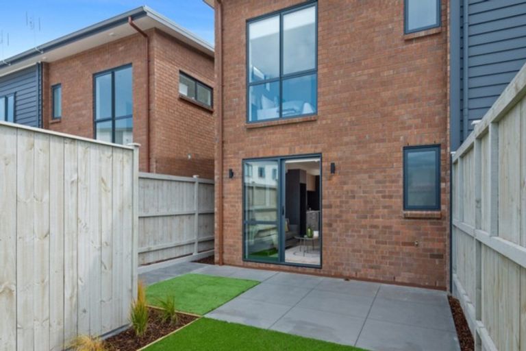 Photo of property in 5a Orford Lane, Takanini, 2112