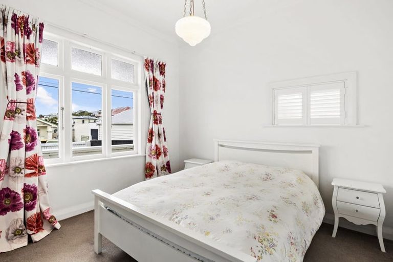 Photo of property in 28 Trent Street, Island Bay, Wellington, 6023