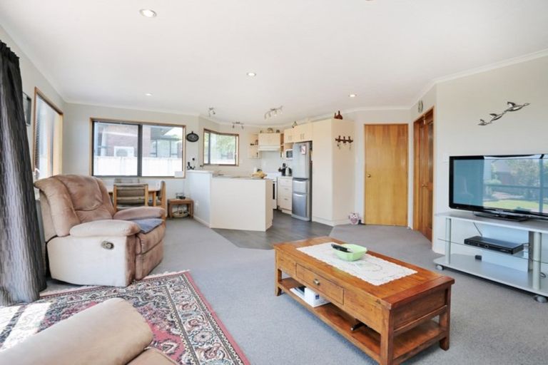 Photo of property in 22 Milford Street, Heidelberg, Invercargill, 9812