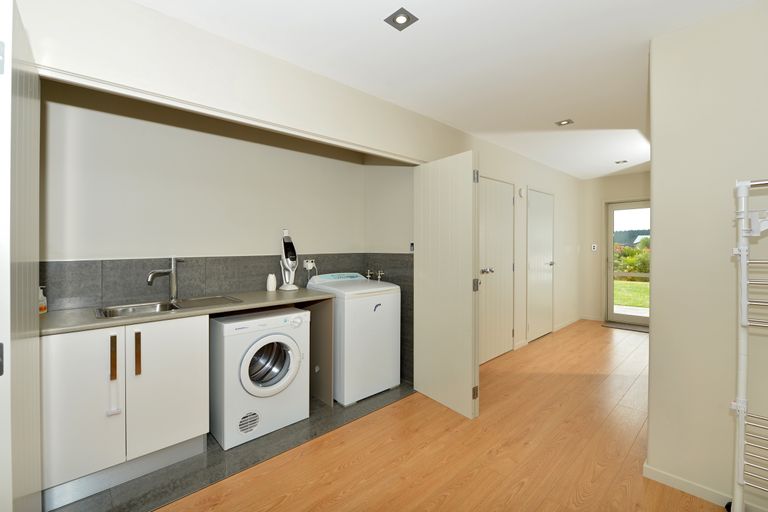 Photo of property in 6b Fuller Terrace, Kerikeri, 0230