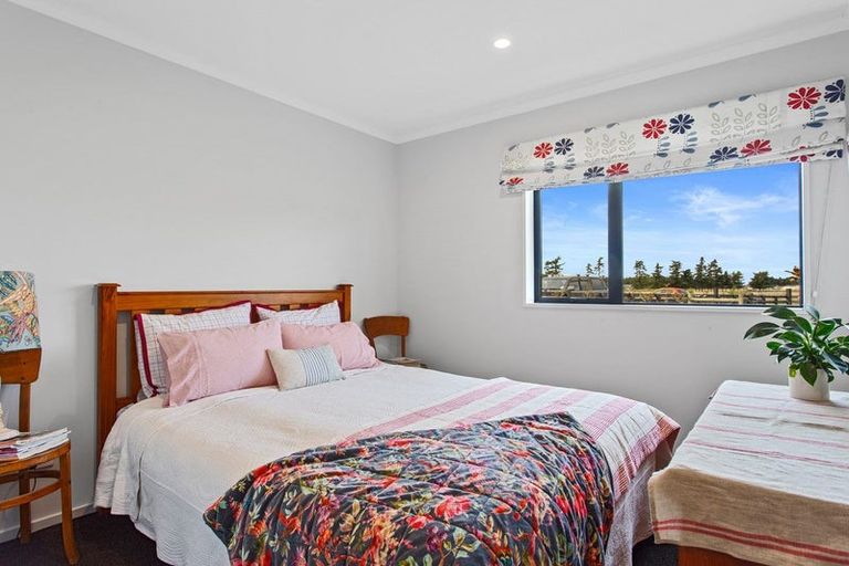 Photo of property in 174 Swamp Road, Loburn, Rangiora, 7472