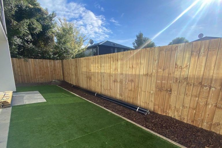 Photo of property in 2/55 Mathesons Road, Phillipstown, Christchurch, 8011