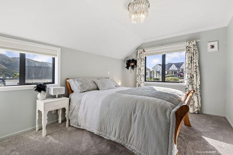 Photo of property in 55 Woodhouse Avenue, Karori, Wellington, 6012