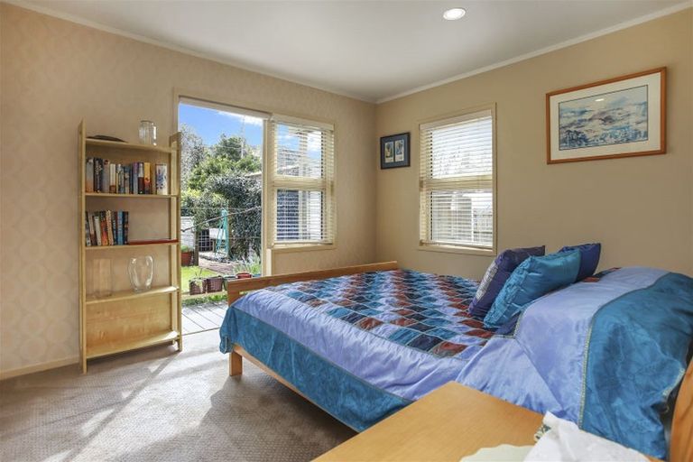 Photo of property in 32 North Road, Clevedon, Papakura, 2582