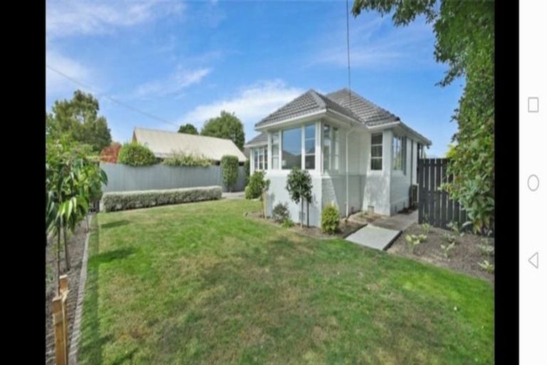 Photo of property in 3 Bateman Avenue, Bryndwr, Christchurch, 8053