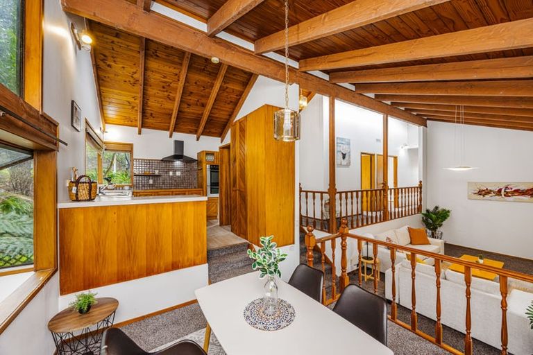 Photo of property in 161 Everglade Drive, Totara Heights, Auckland, 2105