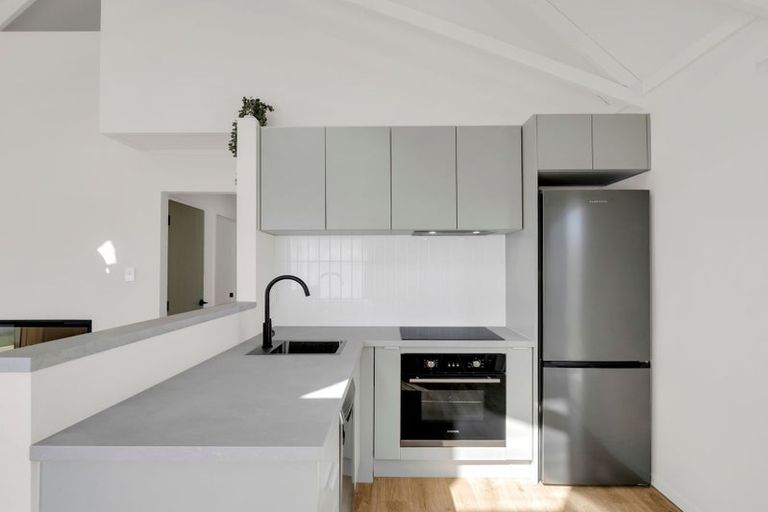 Photo of property in 15 Waitai Street, Castlecliff, Whanganui, 4501