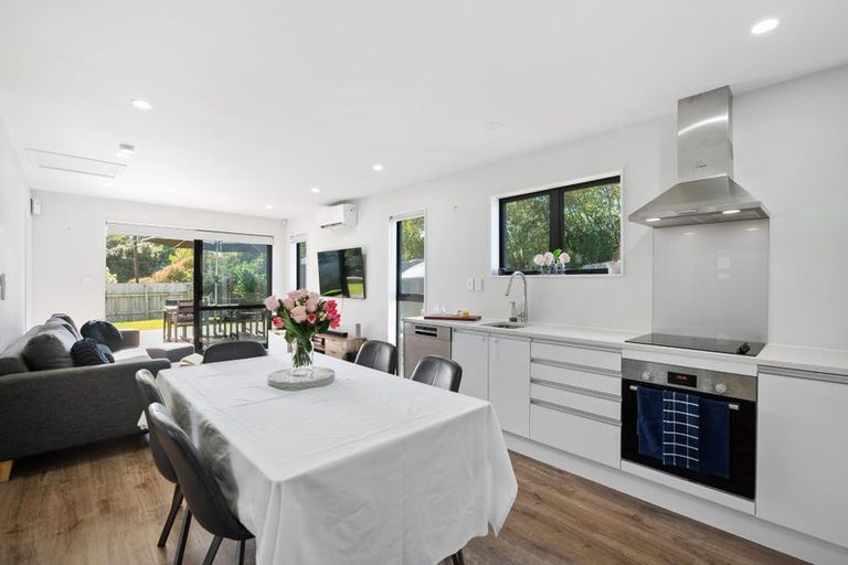 Photo of property in 18 Taupata Lane, Helensville, 0800