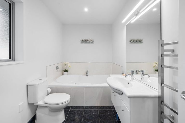Photo of property in 9 Hemsworth Mews, Casebrook, Christchurch, 8051