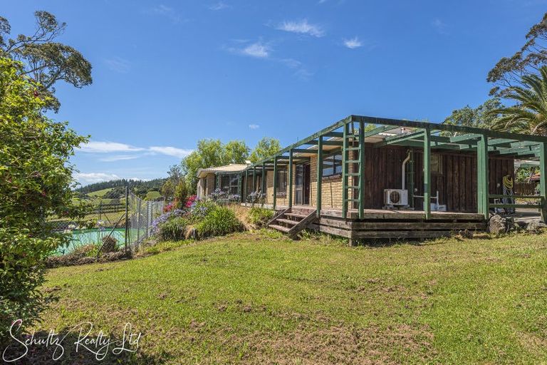 Photo of property in 1610 Paparoa-oakleigh Road, Taipuha, Paparoa, 0571