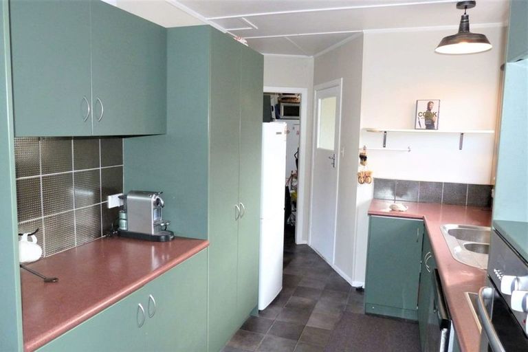 Photo of property in 99 Revans Street, Featherston, 5710