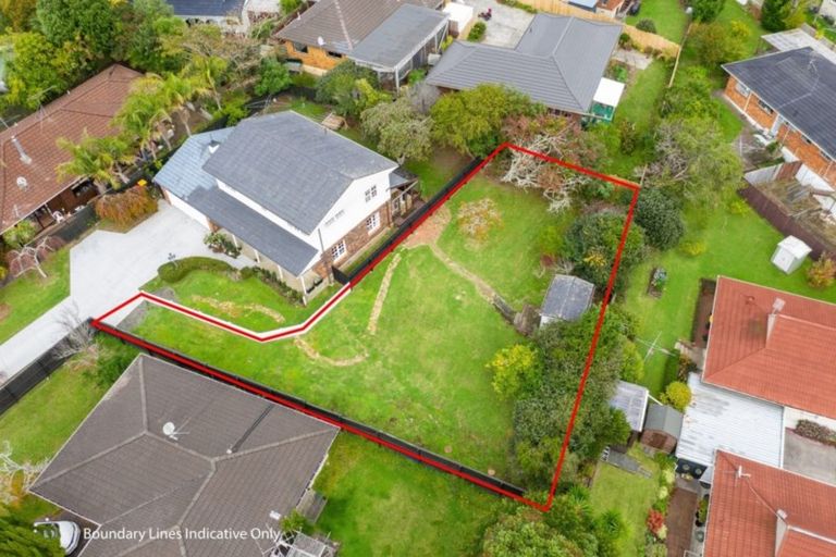 Photo of property in 21 Wilbur Place, Pakuranga Heights, Auckland, 2010