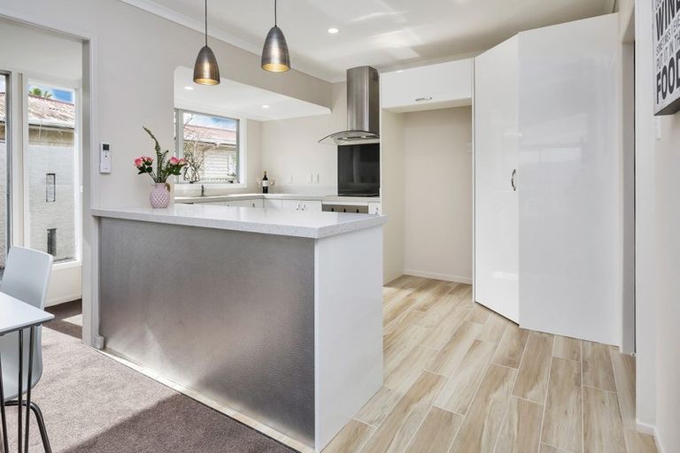 Photo of property in 102 Old Onerahi Road, Onerahi, Whangarei, 0110