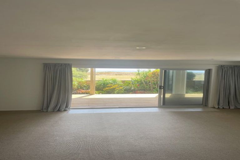 Photo of property in 1163 Papamoa Beach Road, Papamoa Beach, Papamoa, 3118