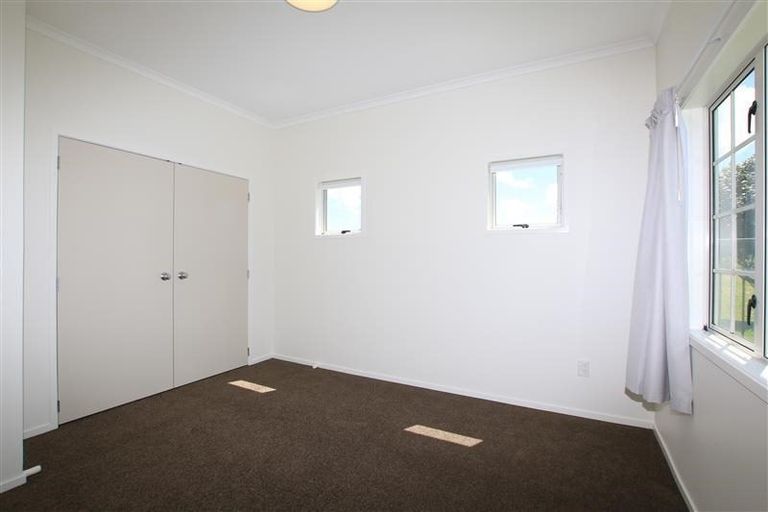 Photo of property in 6 Mulvaney Crescent, Henderson, Auckland, 0612