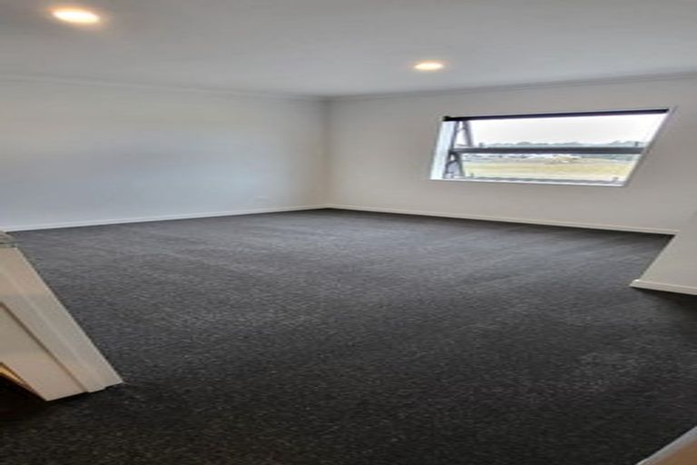 Photo of property in 302/26 Shortfin Place, Flat Bush, Auckland, 2019