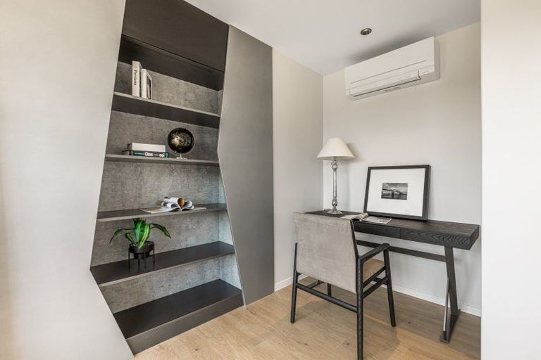 Photo of property in 38 Fernhill Way, Oteha, Auckland, 0632