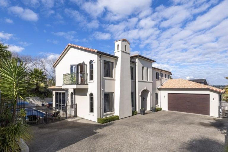 Photo of property in 110 Cyril French Drive, Flat Bush, Auckland, 2016