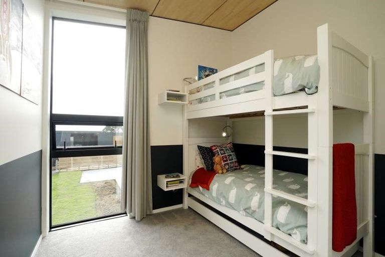 Photo of property in 16a Shearer Drive, Oakura, 4314