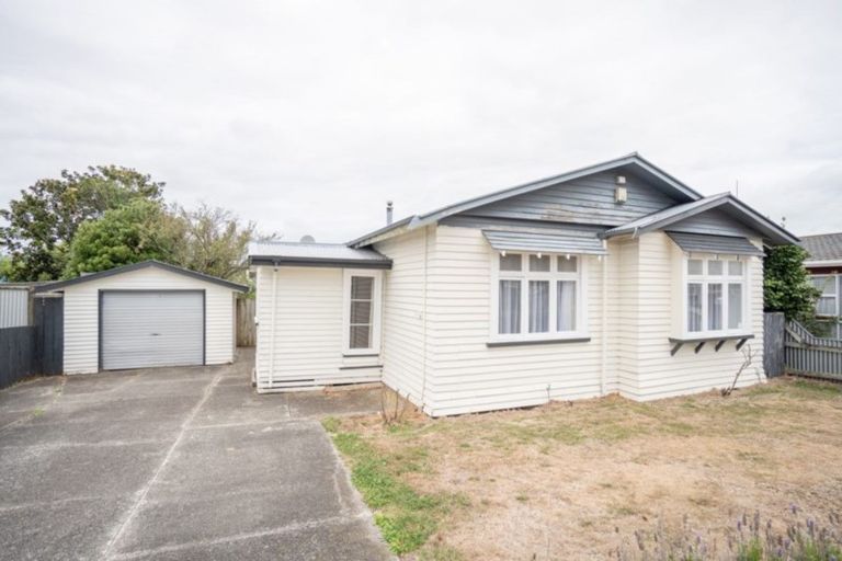 Photo of property in 26 Chelwood Street, Takaro, Palmerston North, 4412