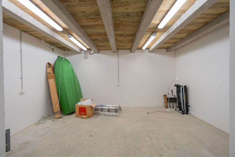 Photo of property in 25 Muriwai Drive, Manapouri, 9679