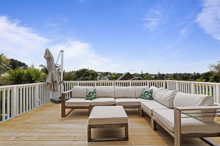 Photo of property in 1/79 Park Rise, Campbells Bay, Auckland, 0630
