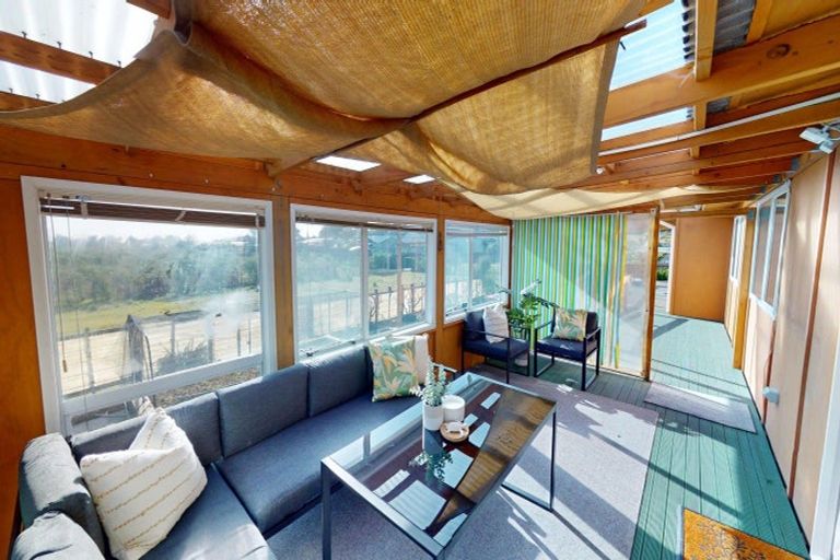 Photo of property in 2 Barclay Grove, Hokio Beach, Levin, 5571