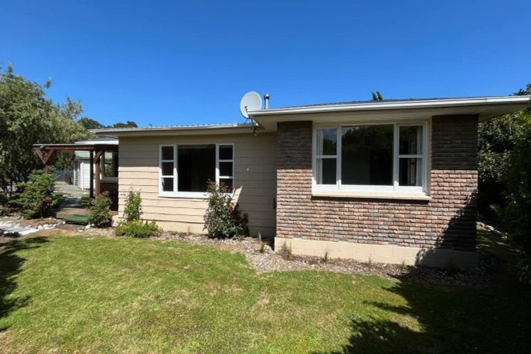 Photo of property in 19 Scott Street, Tuatapere, 9620