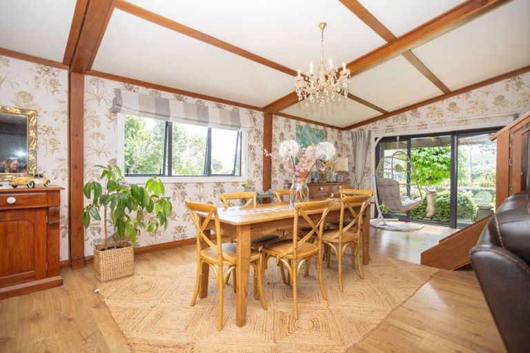 Photo of property in 72 Township Road, Kumeroa, Woodville, 4997