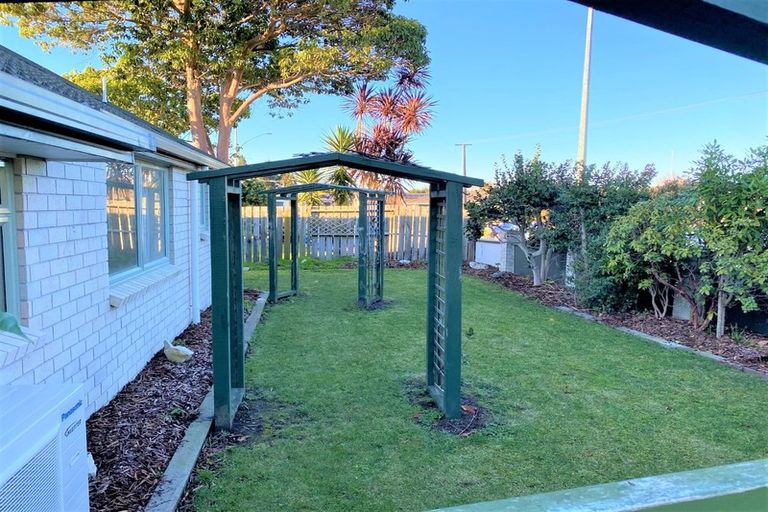 Photo of property in 2 Grantleigh Way, Pyes Pa, Tauranga, 3112