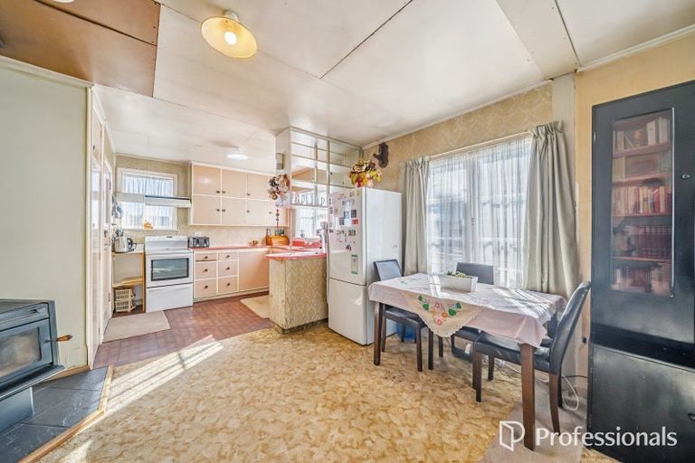 Photo of property in 8 Chittick Street, Stokes Valley, Lower Hutt, 5019