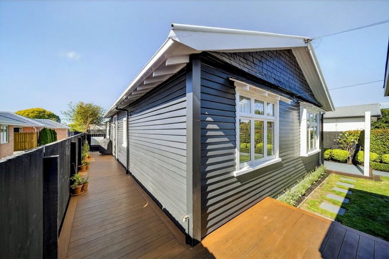 Photo of property in 136 Matsons Avenue, Papanui, Christchurch, 8053