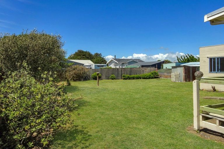 Photo of property in 23 Ruanui Street, Himatangi Beach, Foxton, 4891