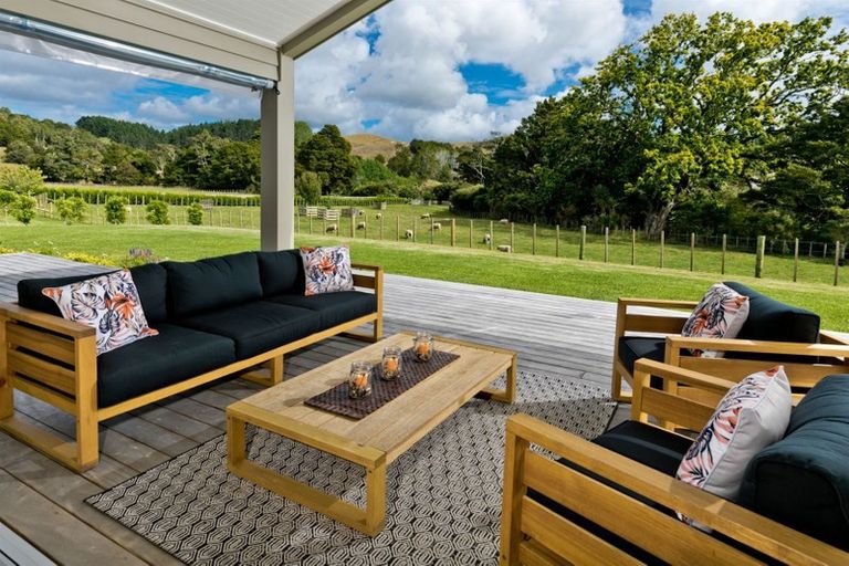 Photo of property in 1162 Weranui Road, Wainui, Silverdale, 0994