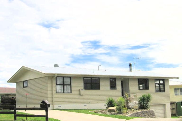 Photo of property in 37 Jonathon Street, Brookfield, Tauranga, 3110