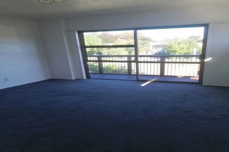 Photo of property in 2/4 Sayers Crescent, Ilam, Christchurch, 8041