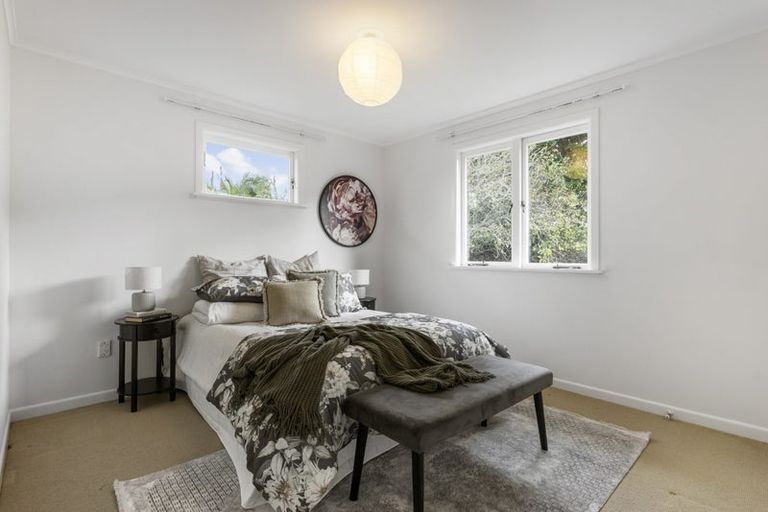 Photo of property in 19 Park Road, Glenfield, Auckland, 0629