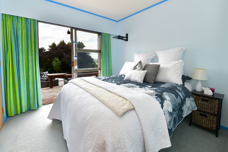 Photo of property in 77 Matija Place, Red Beach, 0932