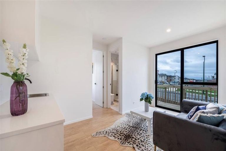 Photo of property in 76 Tir Conaill Avenue, Flat Bush, Auckland, 2019