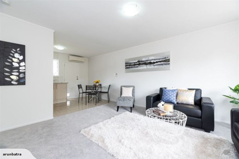 Photo of property in 3/261 Blockhouse Road, Avondale, Auckland, 0600