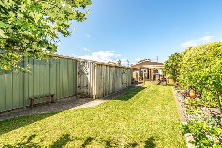 Photo of property in 75 Polson Street, Castlecliff, Whanganui, 4501