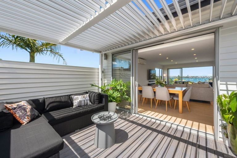 Photo of property in 13 Wilding Avenue, Northcote Point, Auckland, 0627