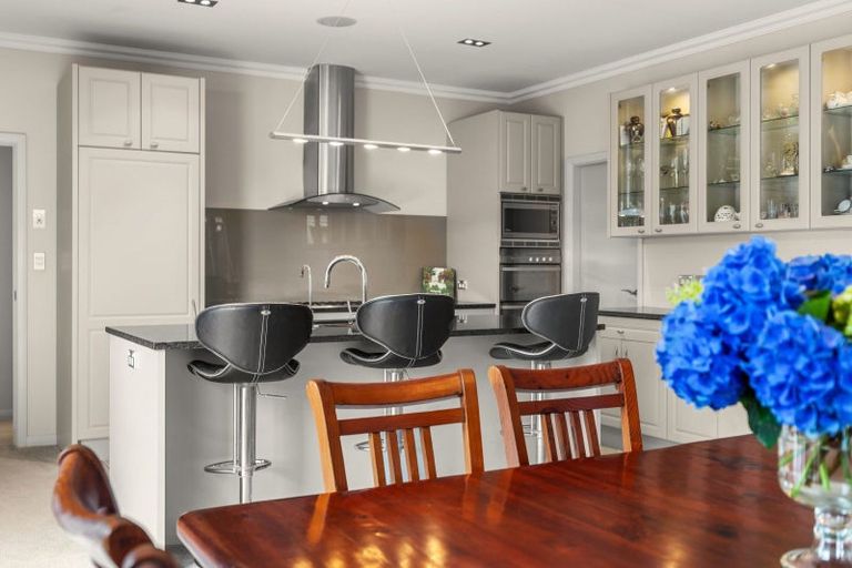 Photo of property in 10 Serena Key, Papamoa Beach, Papamoa, 3118