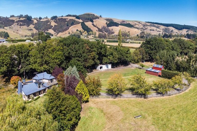 Photo of property in 320 Gladstone Road South, East Taieri, Mosgiel, 9092